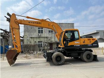 Wheel excavator HYUNDAI