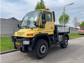 Tipper UNIMOG U400