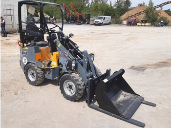 New Skid steer loader Giant G 1200: picture 3