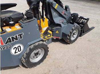 New Skid steer loader Giant G 1200: picture 5