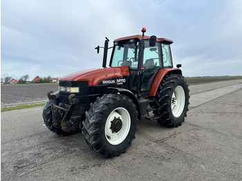 Farm tractor NEW HOLLAND