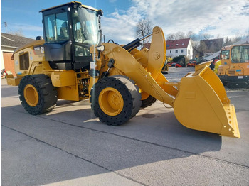 Wheel loader CATERPILLAR 926M