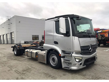 Tow truck Mercedes-Benz Actros 1846LnRA: picture 2