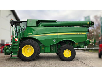 Combine harvester JOHN DEERE S770