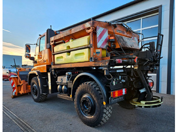 New Snow removal vehicle Unimog U500 Hydrostat  280PS Streuer Pflug Winterdienst: picture 3