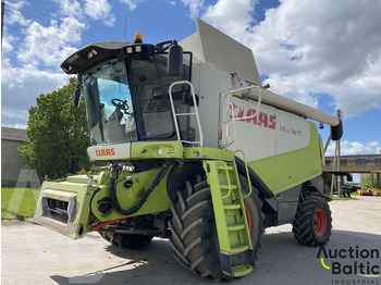 Combine harvester for transportation of food Claas Lexion 570: picture 2