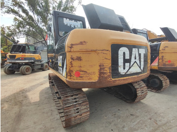 Crawler excavator CATERPILLAR 313D: picture 4