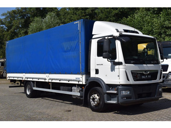 Curtainsider truck MAN TGM 15.250