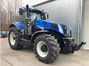 Farm tractor NEW HOLLAND T8