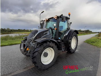 Farm tractor VALTRA N134