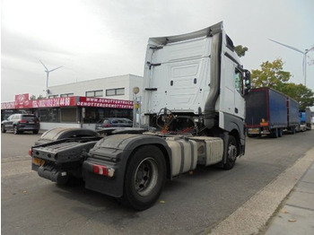 Tractor unit Mercedes-Benz Actros: picture 4