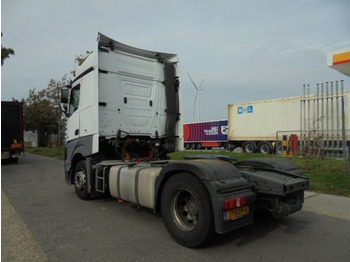 Tractor unit Mercedes-Benz Actros: picture 5