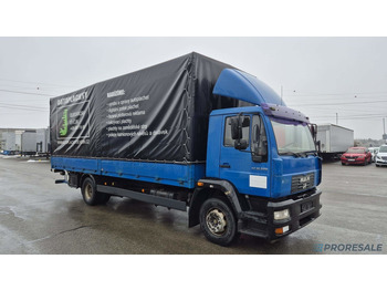 Curtainsider truck MAN