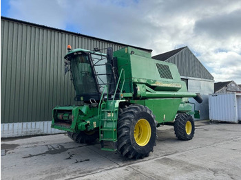 Combine harvester JOHN DEERE 1550WTS