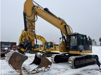 Excavator CATERPILLAR