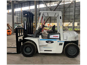 Diesel forklift TCM