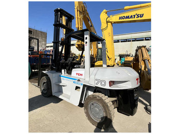 Diesel forklift TCM