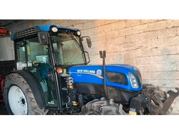 Farm tractor NEW HOLLAND T4.95