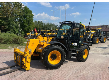 Telescopic handler JCB