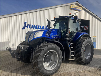 Farm tractor NEW HOLLAND T8