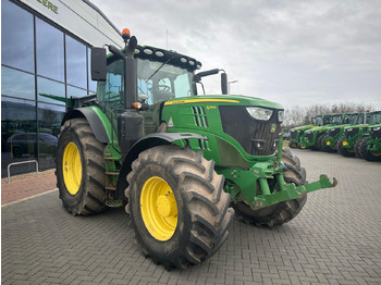 Farm tractor JOHN DEERE 6215R