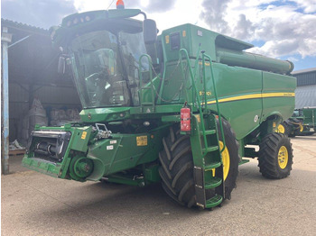 Combine harvester JOHN DEERE S780