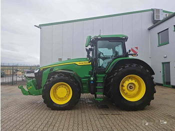 Farm tractor JOHN DEERE 8R 370