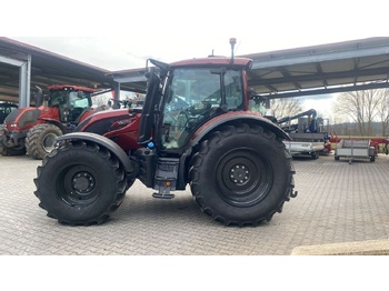 Farm tractor VALTRA N-series