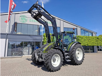 Farm tractor VALTRA