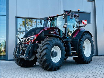 Farm tractor VALTRA