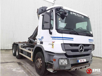 Container transporter/ Swap body truck MERCEDES-BENZ Actros 2636