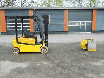 Forklift YALE