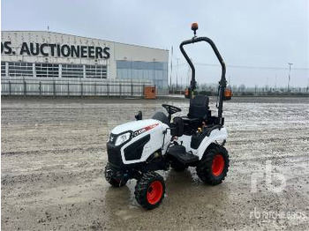 Farm tractor