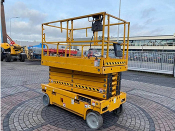 Scissor lift HAULOTTE