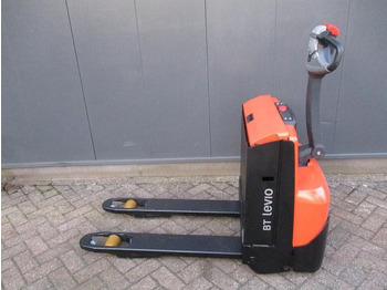 Pallet truck TOYOTA