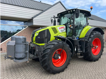 Farm tractor CLAAS Axion 810