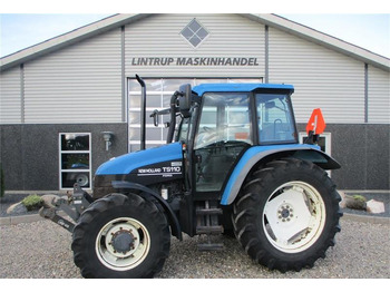 Farm tractor New Holland TS 110 Med frontlift: picture 1