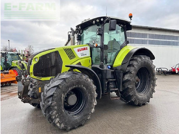 Farm tractor CLAAS Axion 810