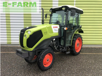 Farm tractor CLAAS Nexos