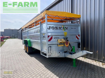 Livestock trailer