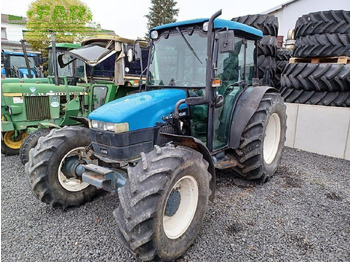 Farm tractor NEW HOLLAND