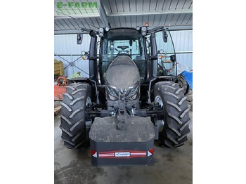 Farm tractor VALTRA