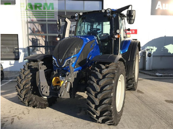 Farm tractor VALTRA N-series