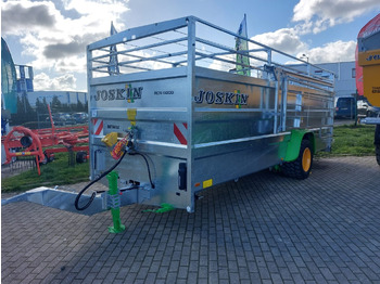 Livestock trailer