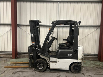 Diesel forklift NISSAN