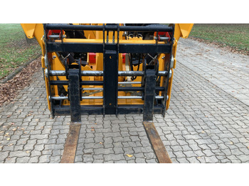 Lease a JCB 540-170 JCB 540-170: picture 5