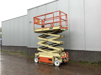 Aerial platform JLG