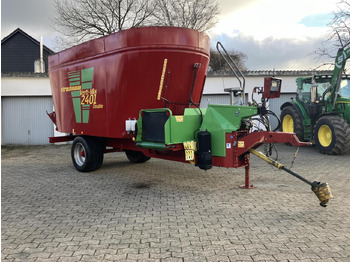 Forage mixer wagon STRAUTMANN