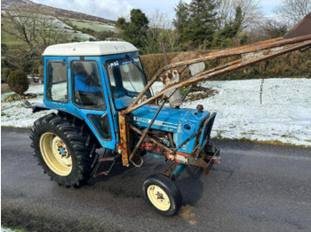 Farm tractor FORD