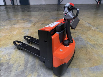 Pallet truck TOYOTA